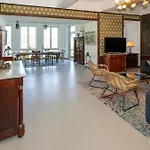 Prázdninový dům Impressionnant Manoir Avec Piscine A Aigueze, 450 M² *