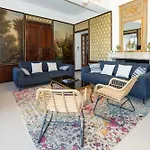 Impressionnant Manoir Avec Piscine A Aigueze, 450 M² Prázdninový dům