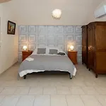 Impressionnant Manoir Avec Piscine A Aigueze, 450 M² Prázdninový dům *