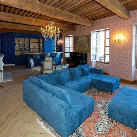 Prázdninový dům Impressionnant Manoir Avec Piscine A Aigueze, 450 M² Aigueze