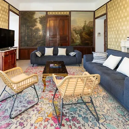 Impressionnant Manoir Avec Piscine A Aigueze, 450 M² *
