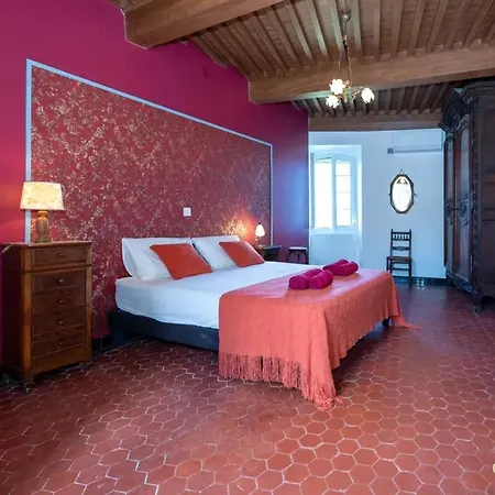 Prázdninový dům Impressionnant Manoir Avec Piscine A Aigueze, 450 M² *