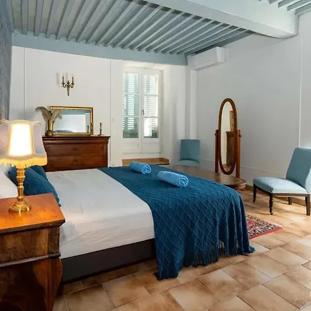Prázdninový dům Impressionnant Manoir Avec Piscine A Aigueze, 450 M² Aigueze