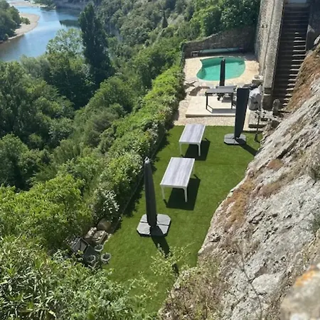Prázdninový dům Impressionnant Manoir Avec Piscine A Aigueze, 450 M² Aigueze