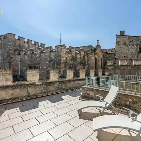 Impressionnant Manoir Avec Piscine A Aigueze, 450 M² Prázdninový dům