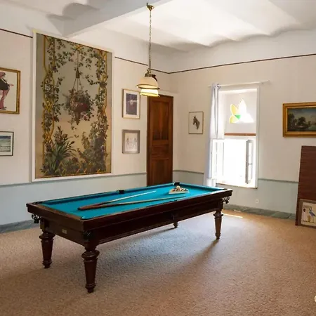 Prázdninový dům Impressionnant Manoir Avec Piscine A Aigueze, 450 M²